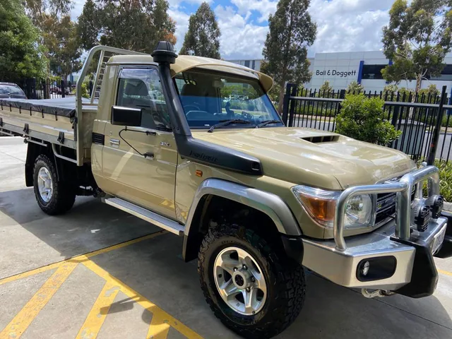 Toyota Landcruiser ute cleaned of industrial fallout
